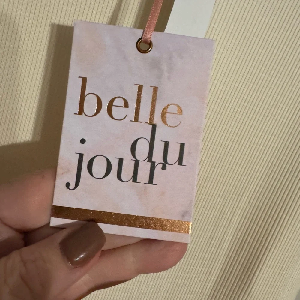 NWT  Belle Du Jour Ribbed Cream BODYSUIT  PLUS:  4X      #CL - Picture 7 of 8